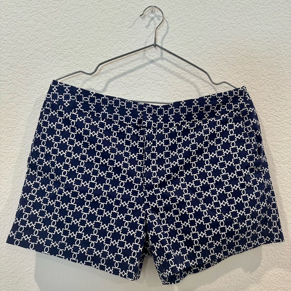 JNY Dark Jonas New York Blue/White Pattern Shorts Size 8 Excellent Condition